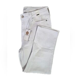 NWT Judy Blue Women's White Cropped Jeans